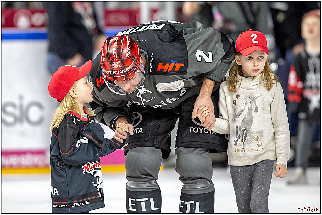 DEL; Koelner Haie - Fischtown Pinguins Bremerhaven, 06.01.2019